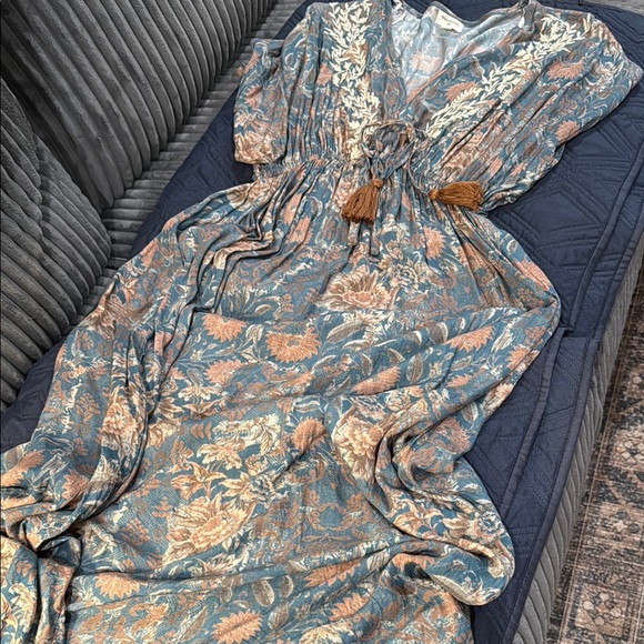 Bohemian Floral Maxi Dress - Picture 3 of 5